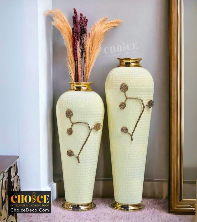 Designer Vases for Hotel, Banquet Decoration